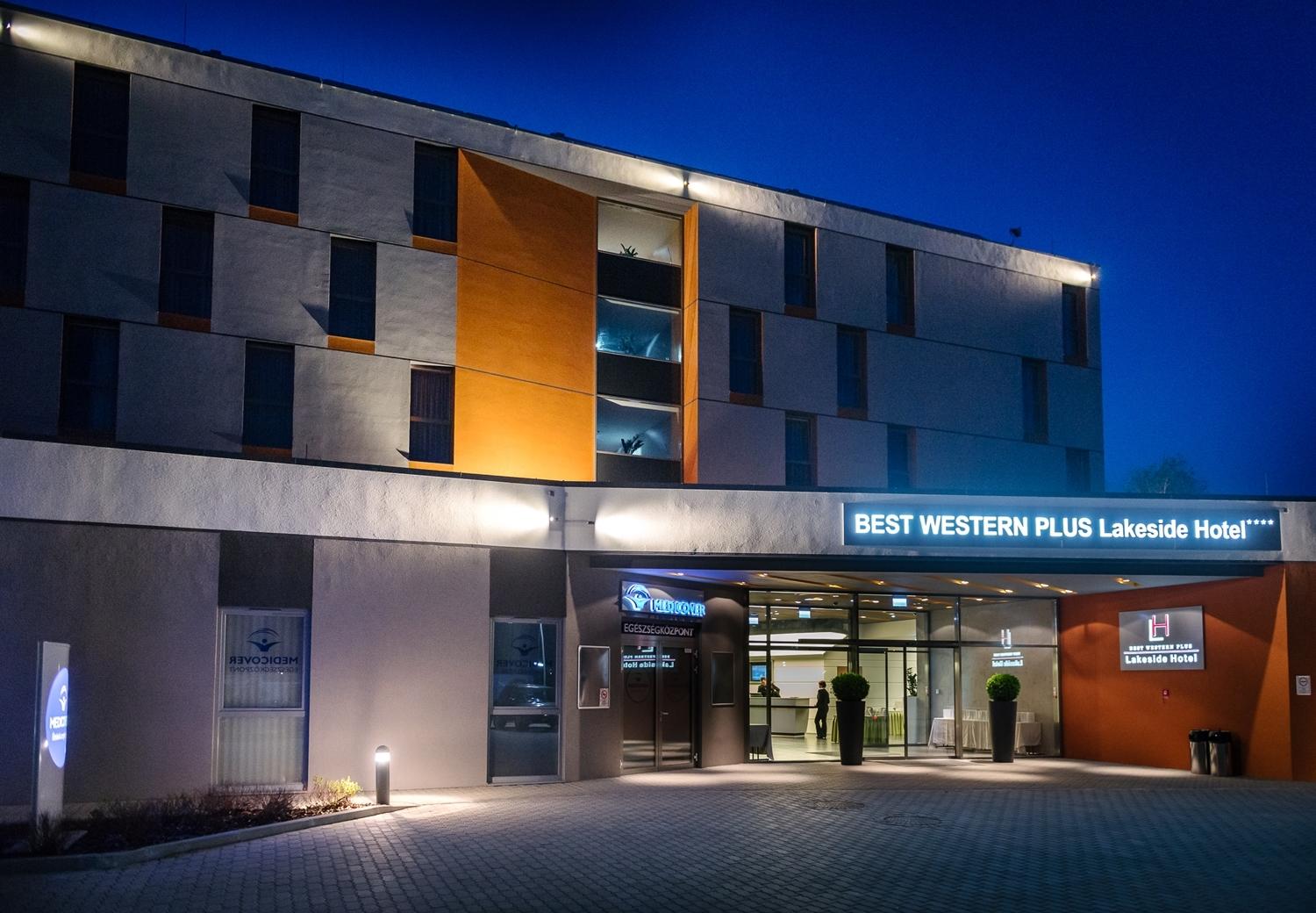 Best Western Plus Lakeside Hotel Székesfehérvár Екстериор снимка