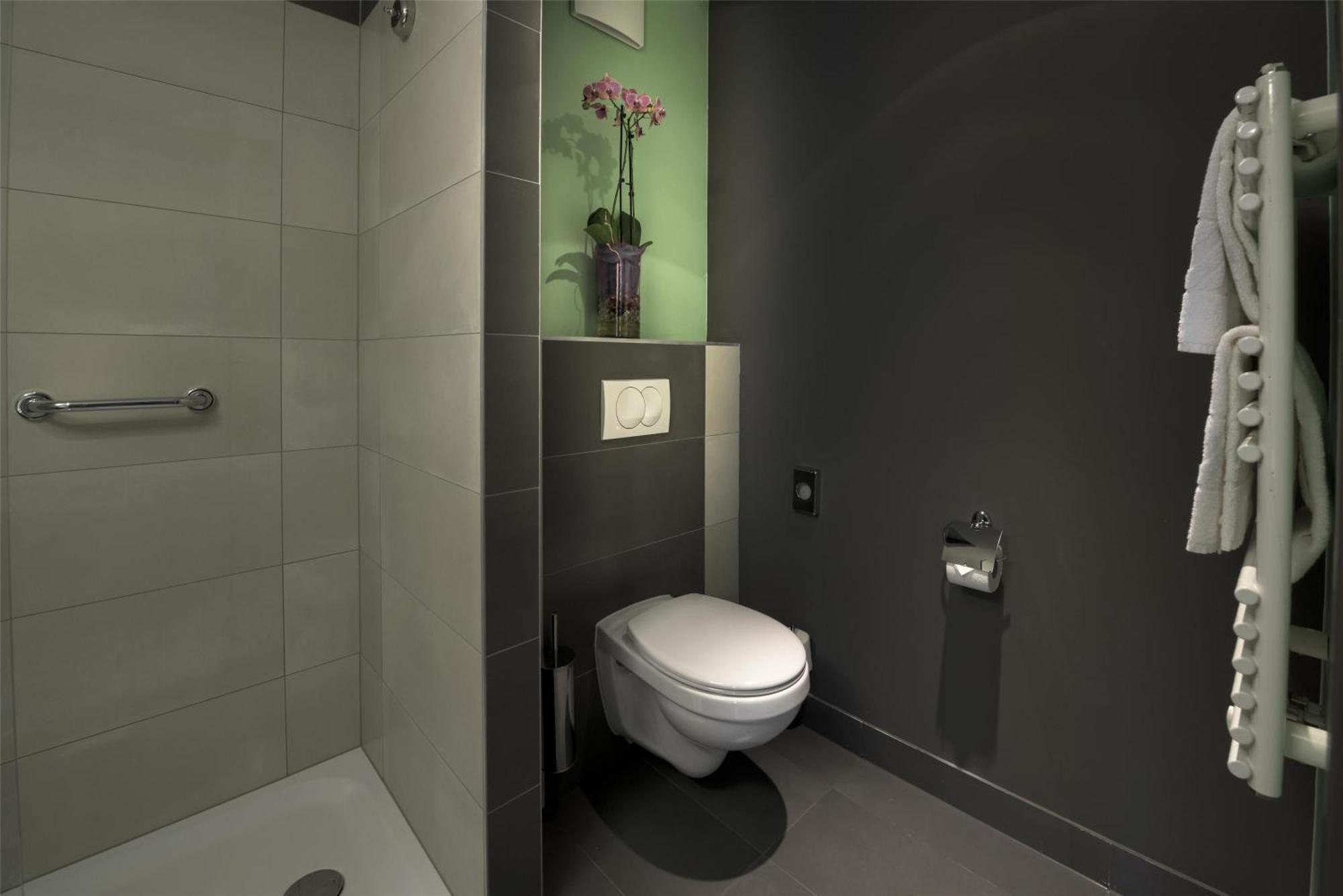 Best Western Plus Lakeside Hotel Székesfehérvár Екстериор снимка